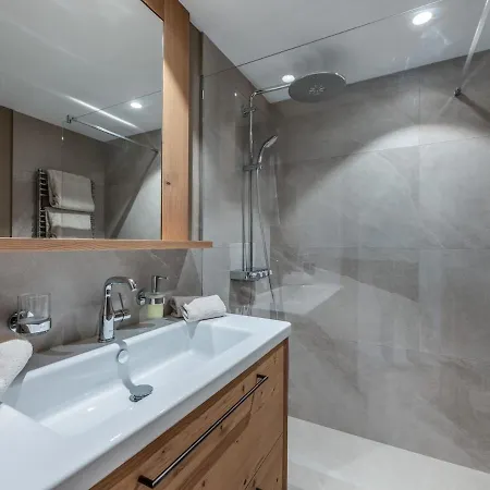 Apartamento Swiss Mountain Escape *
